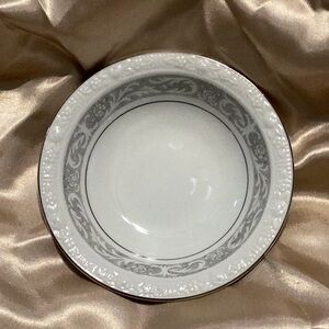 --UNAVAILABLE--Mikasa Fine China "White Lace"